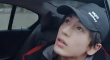 快乐的裸露女